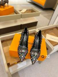 Picture of Louis Vuitton Shoes _SKULVsz35-40YY040712534
